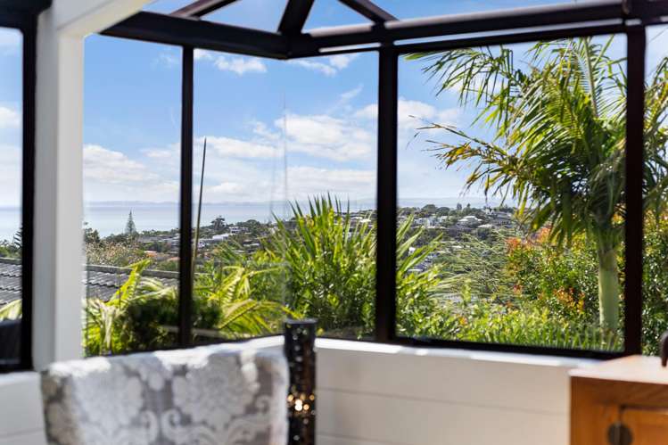 5 Amante Crescent Mairangi Bay_2