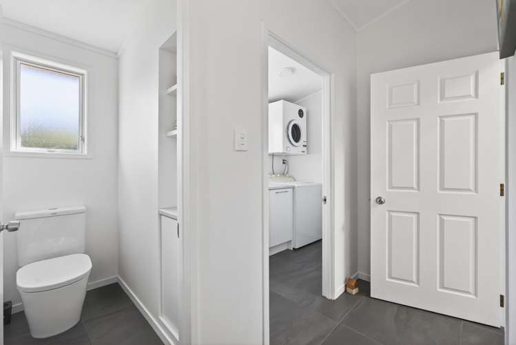 8 Blue Gum Rise Sunnyhills_21