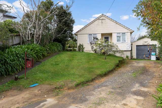 18 Castaing Crescent Te Atatu South_1