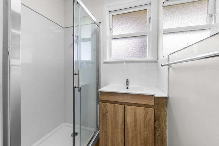 5 Civil Place Otara_22
