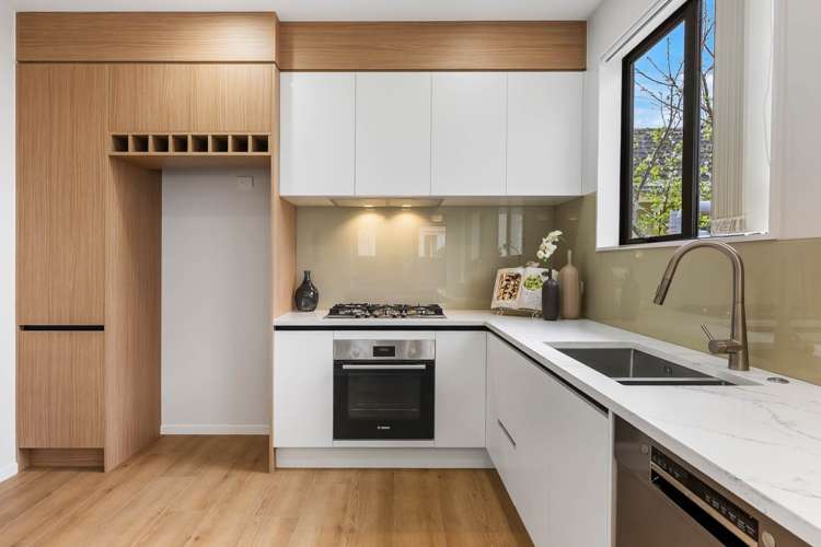 14A Tory Street Mt Roskill_6