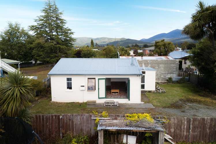 16B Sutherland Street Te Anau_18