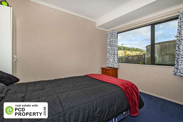 84 Valley View Road Otaika_16