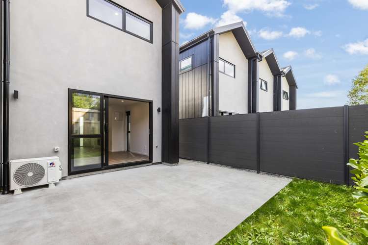 D&E/624A Queen Street Levin_12