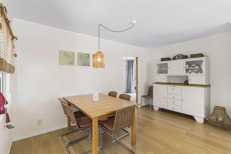 8 Maygrove Drive Orewa_19