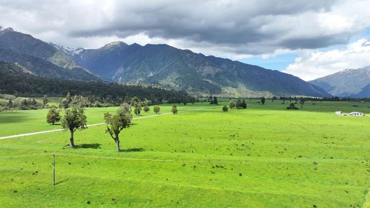 1627 Whataroa Highway Whataroa_22