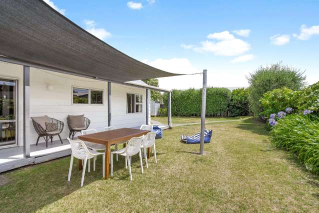 Easy Living | Private, Estuary & Beach Close