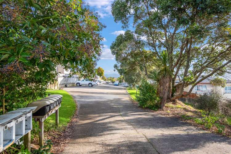 4/242 Great North Road Henderson_17