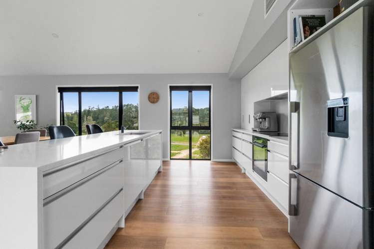 8 Watercourse Way Tikipunga_2