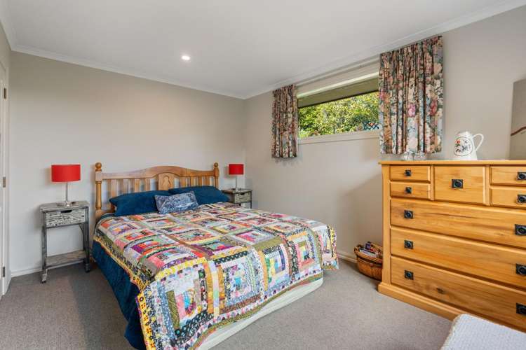 14 Joe Brown Avenue Mosgiel_19