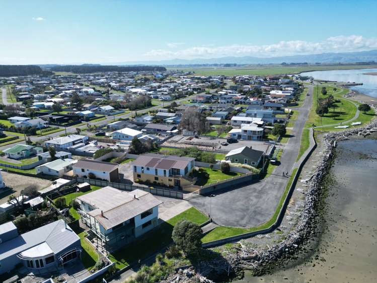 1 Hartley Street Foxton Beach_26