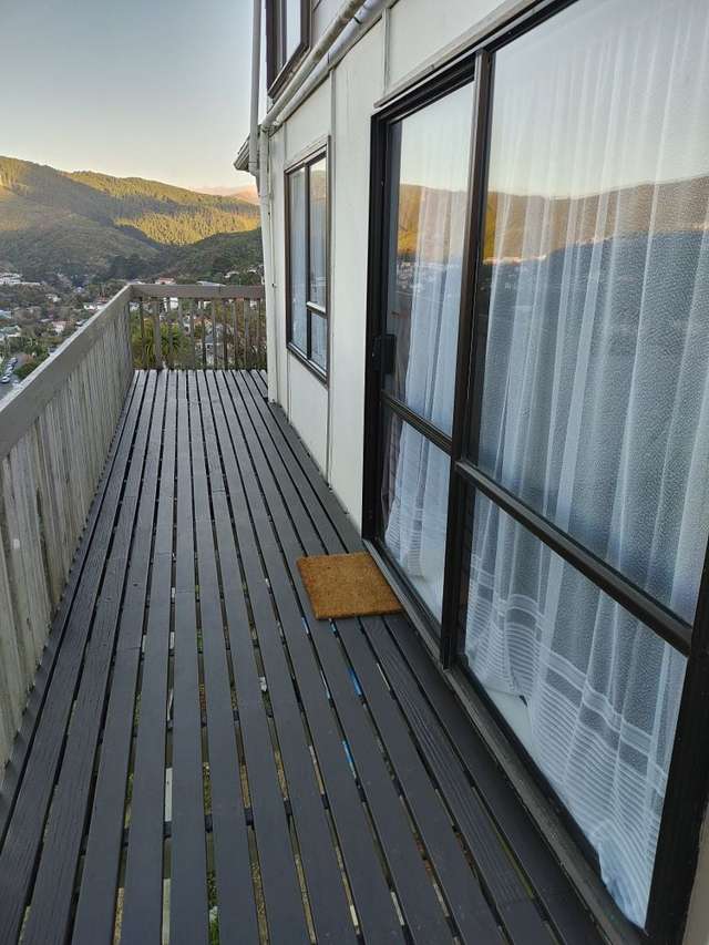 71A Thurleigh Grove Karori_1