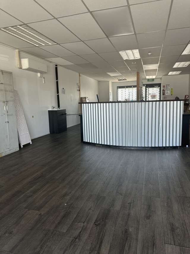 205D Hills Road Shirley_1