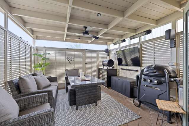 Charming 4-Bed Home in Desirable Western Heights