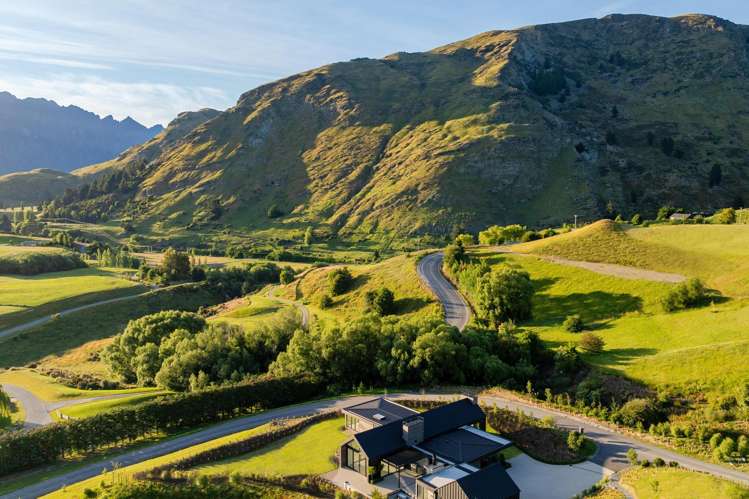 207 Littles Road Dalefield/Wakatipu Basin_5