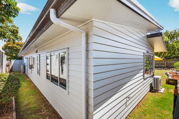 2/18 Frederick Street Two Mile Bay_21