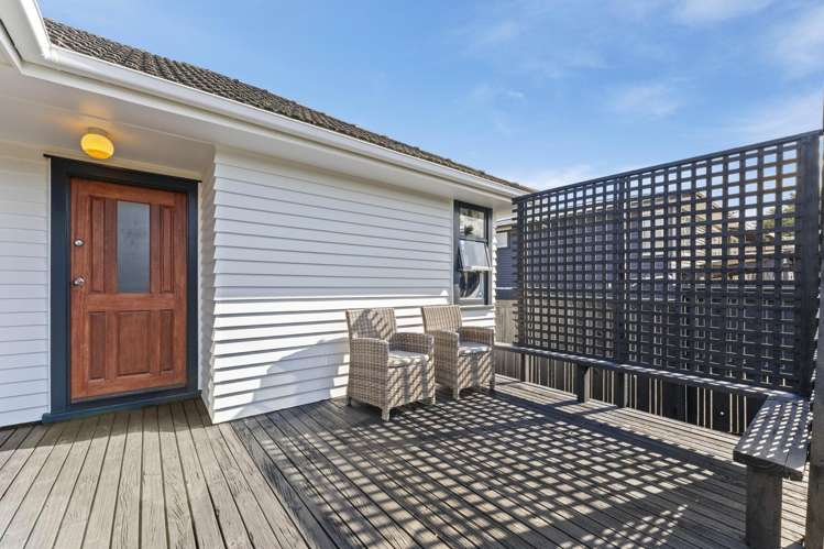 1/220 Russell Road_1