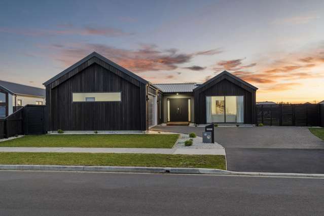 51 Candlesticks Crescent Lincoln_1