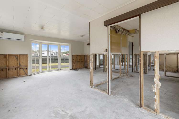2 Staverton Crescent Mangere_19