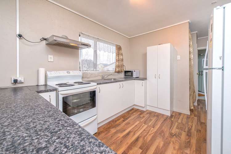 2/19 Martin Road Manurewa_6