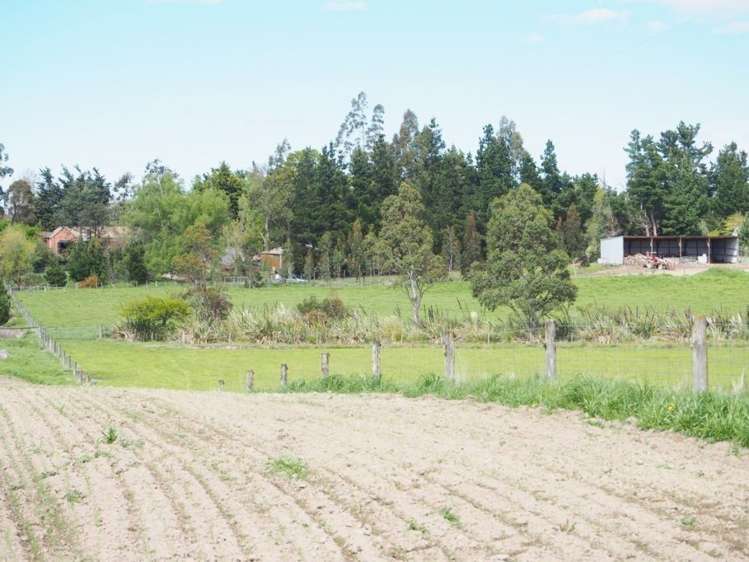 24 Windwhistle Road Windwhistle_15