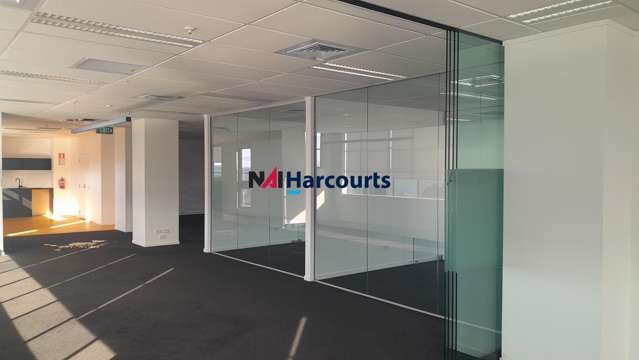 51 Hurstmere Road Takapuna_4