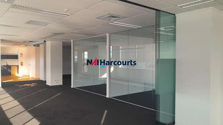 51 Hurstmere Road Takapuna_4