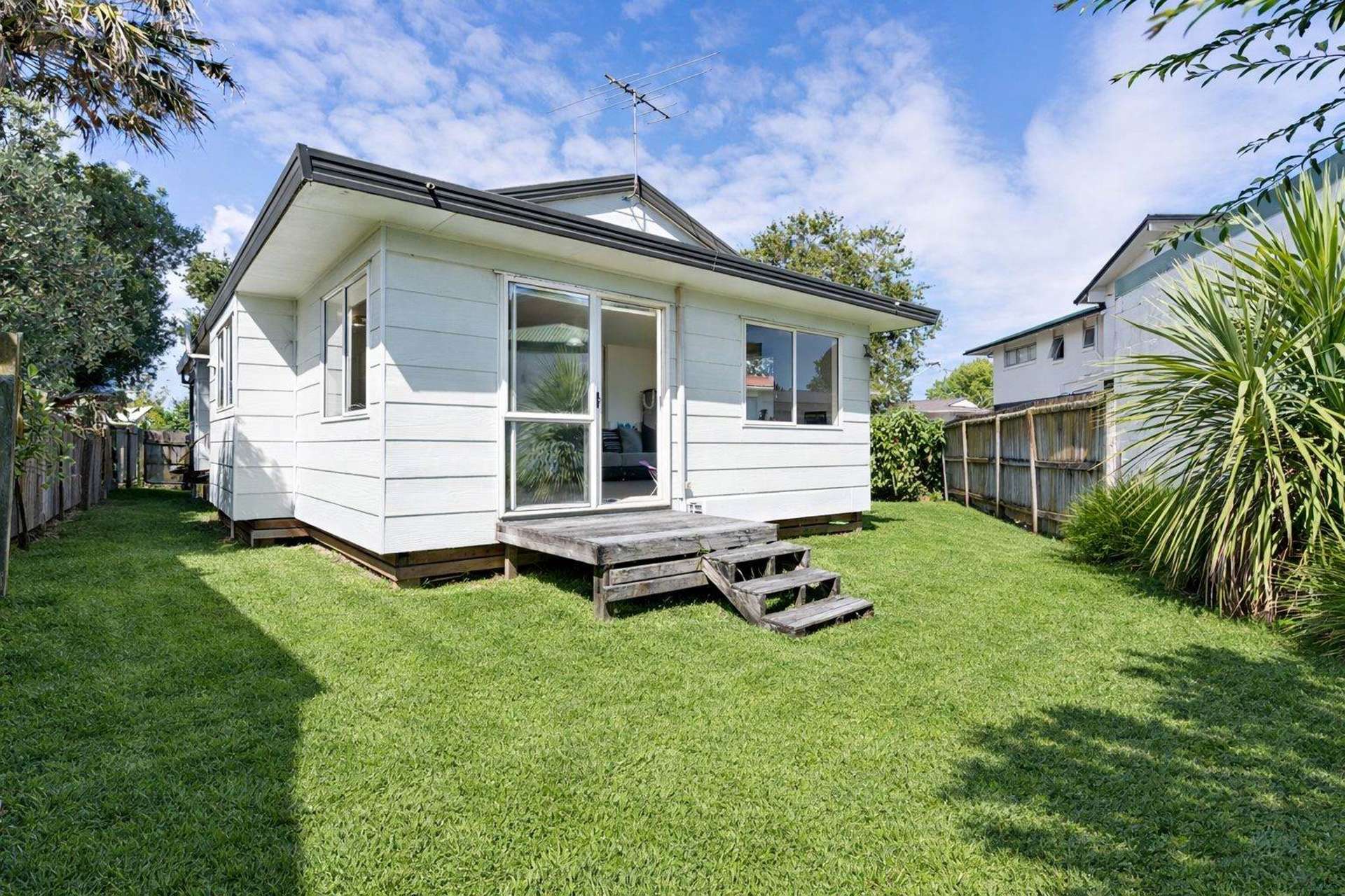 Walworth Avenue Pakuranga Heights_0