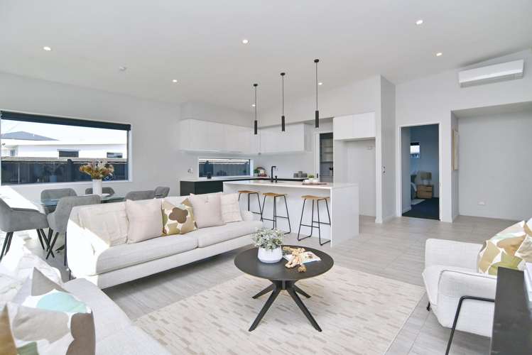 13 Picadilly Avenue Casebrook_8