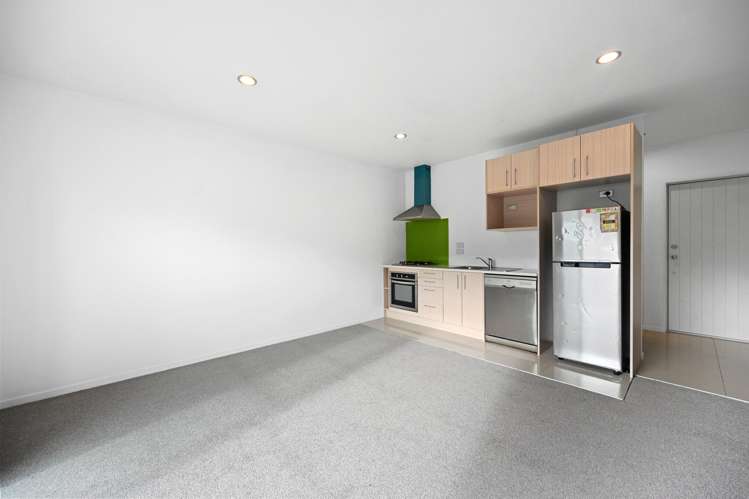 2/41 York Street Hamilton East_2