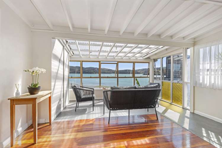 77 Wallis Street Raglan_12