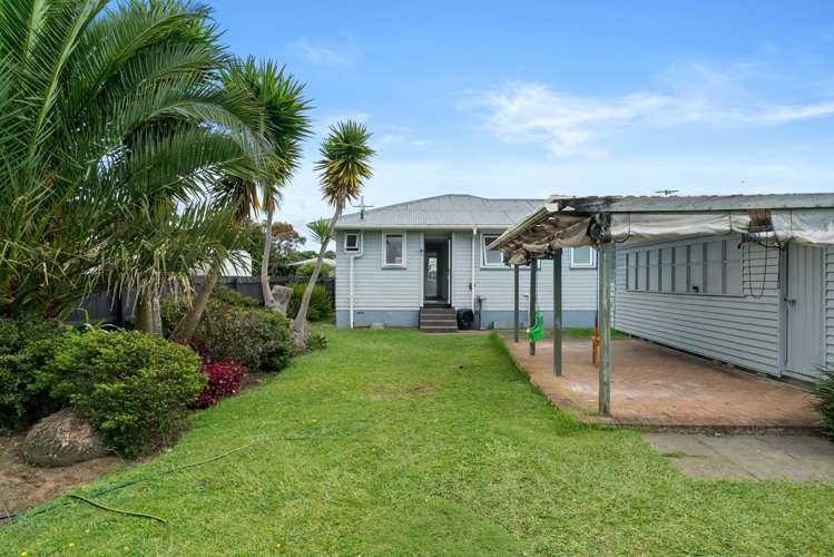 23 McDivitt Street Manurewa_13