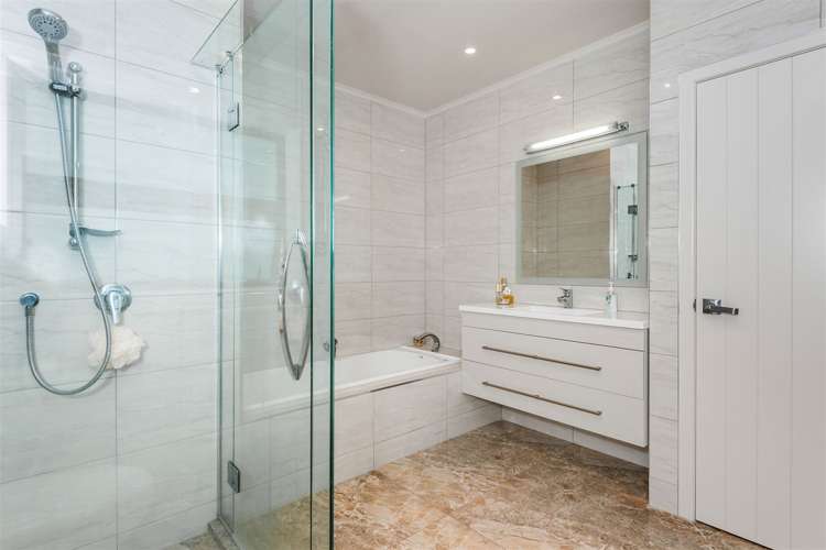 11 Lake Pupuke Drive Takapuna_18