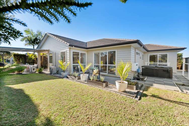 9 Weatherly Drive Beachlands_1
