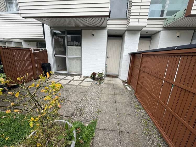 21/120 Rintoul Street_0