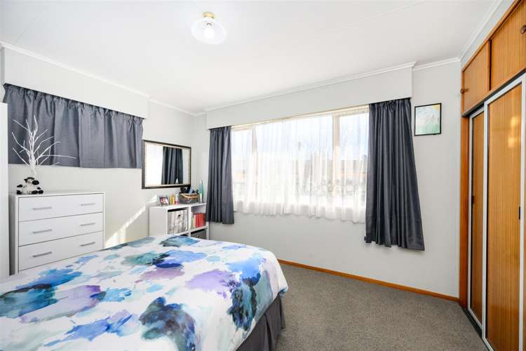 21 Flower Street Bulls_13