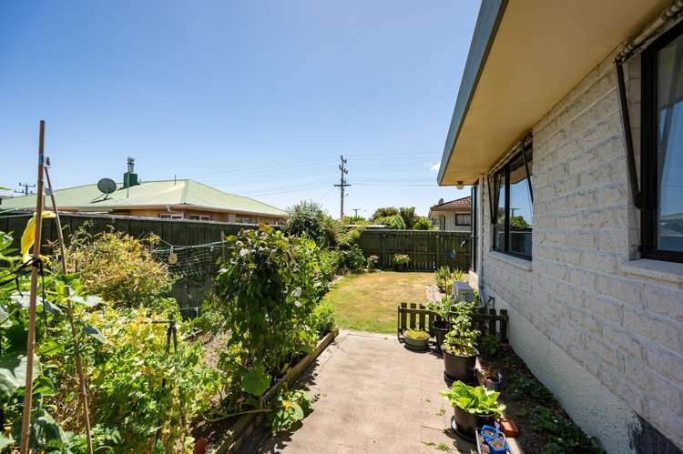 2/14 Marsden Road Stoke_16