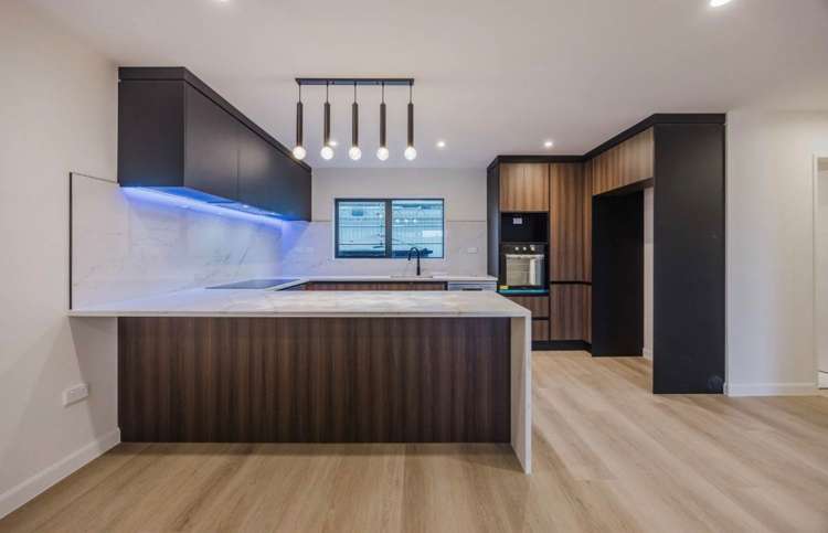 2/17 Peverill Crescent Papatoetoe_4