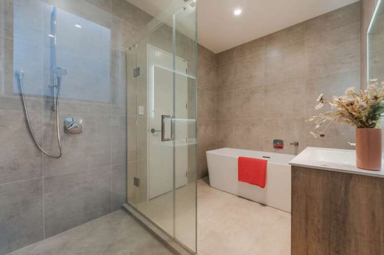 10 Alluvial Street Flat Bush_26