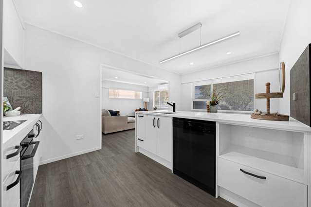 95 Te Atatu Road Te Atatu South_4