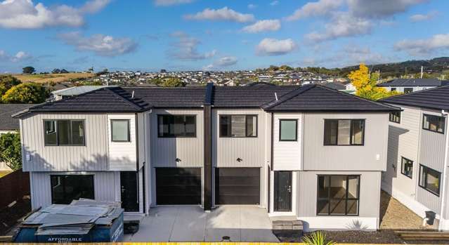 Affordable 3 Bedroom + 2.5 Bathroom + Garage!!