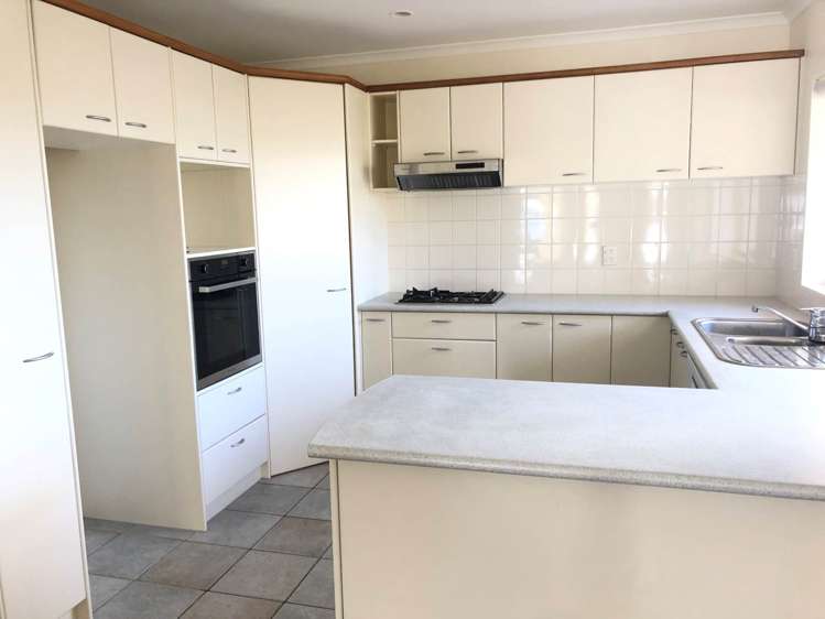 102 Moyrus Crescent East Tamaki Heights_7