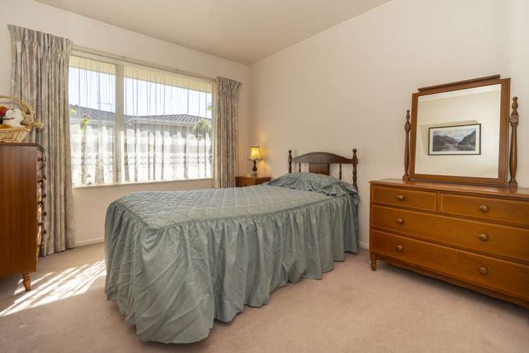 29 Stead Crescent Stoke_14