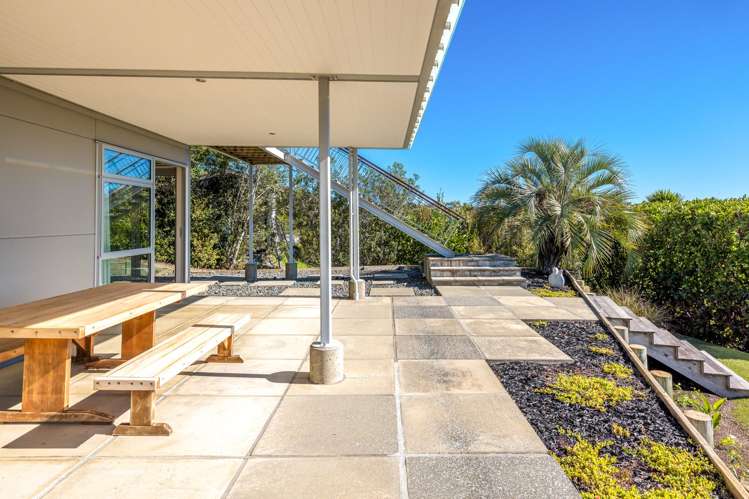 19 Victoria Road South Onetangi_30