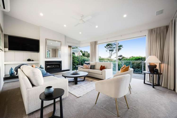 104 Shelter Drive Greenhithe_2