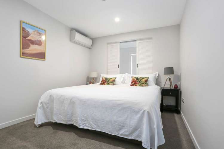 2a/1c Queen Mary Avenue Epsom_10