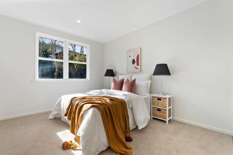 35 Martin Crescent Northcote_11