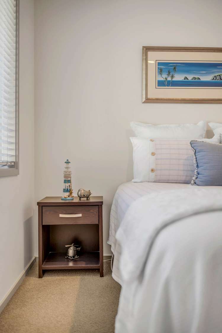 7 Intrepid Crescent Beachlands_40