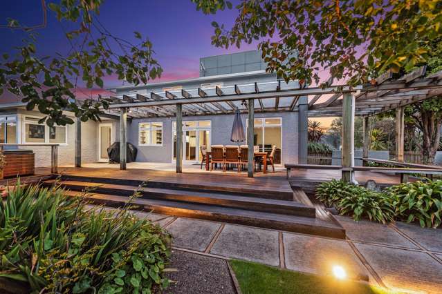 132 River Road Hamilton East_1