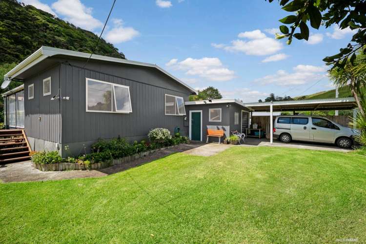13 Maraetai Place Port Waikato_14